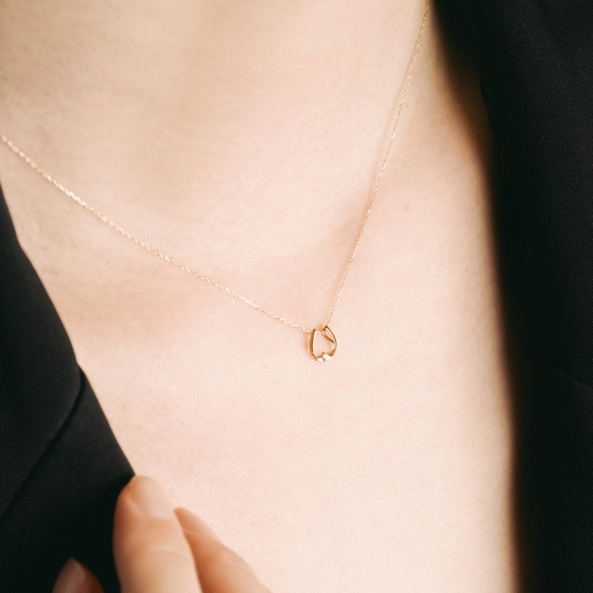 K10YG ダイヤモンド 馬蹄（ホースシュー）ネックレス_05