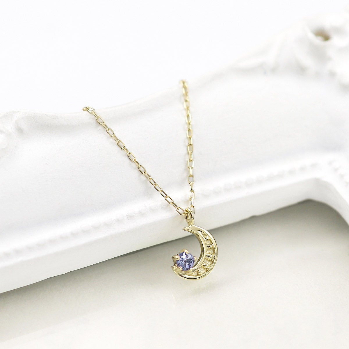 K10YG タンザナイト 三日月ネックレス_02