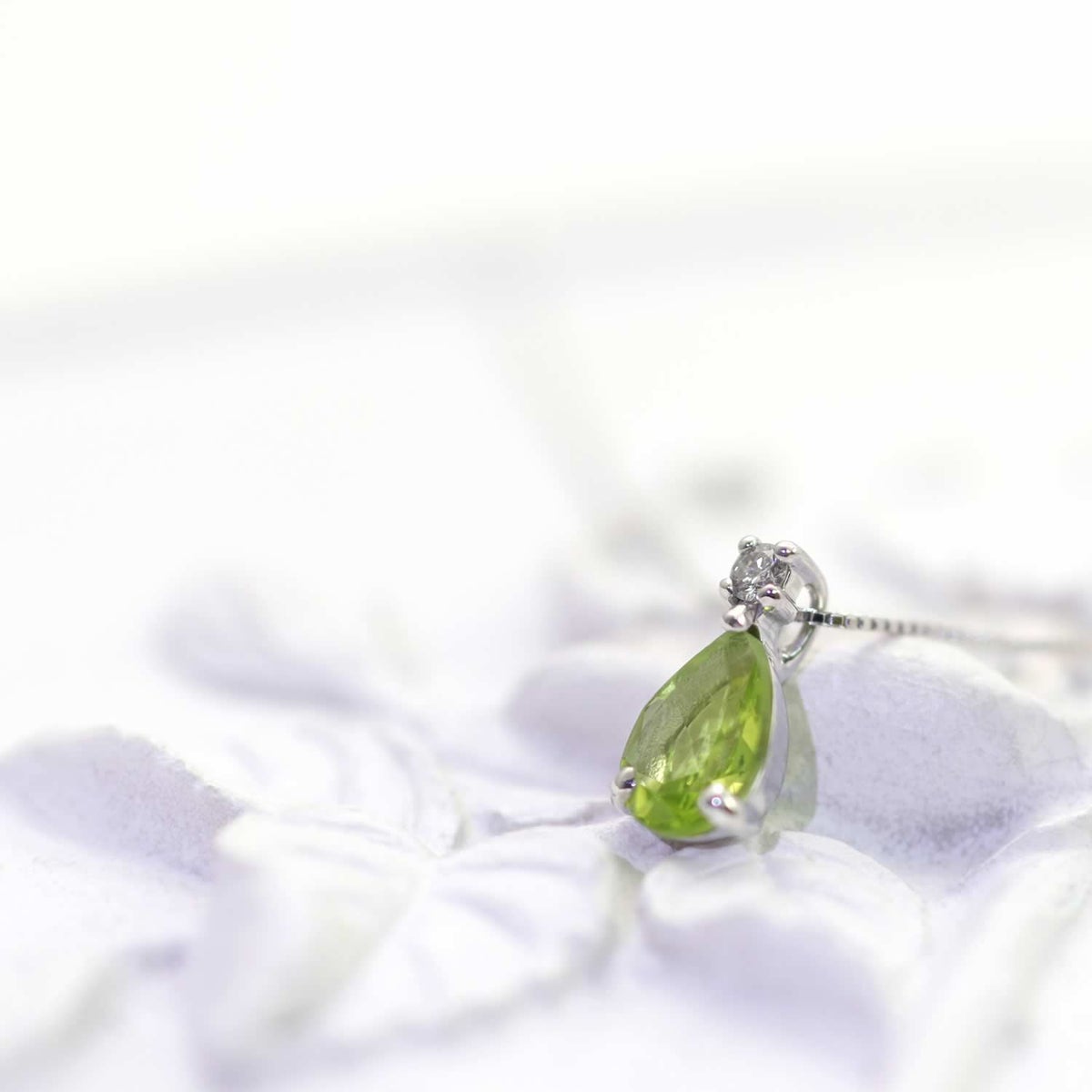 K10WG ペリドット＆ダイヤモンド ネックレス_04