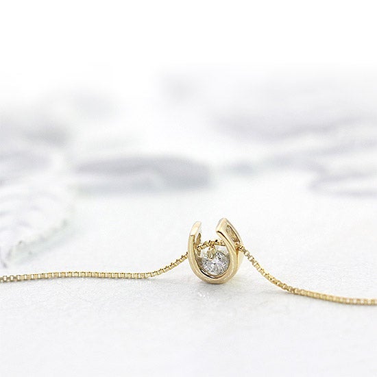 K10YG 馬蹄（ホースシュー）ダイヤモンドネックレス_03