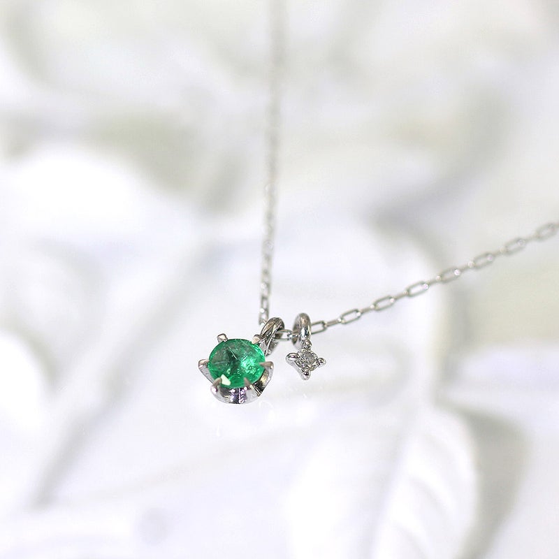 K10WG エメラルド＆ダイヤモンドネックレス_02