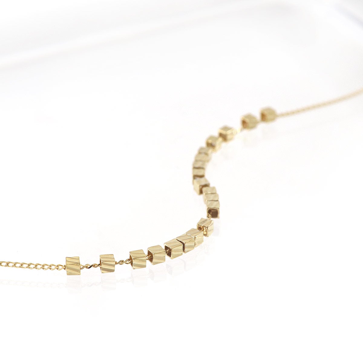 K18YG キューブモチーフ ネックレス_09