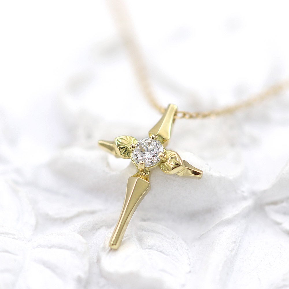 18K 心葉 ダイヤモンド0.1ct 葵×クロスネックレス