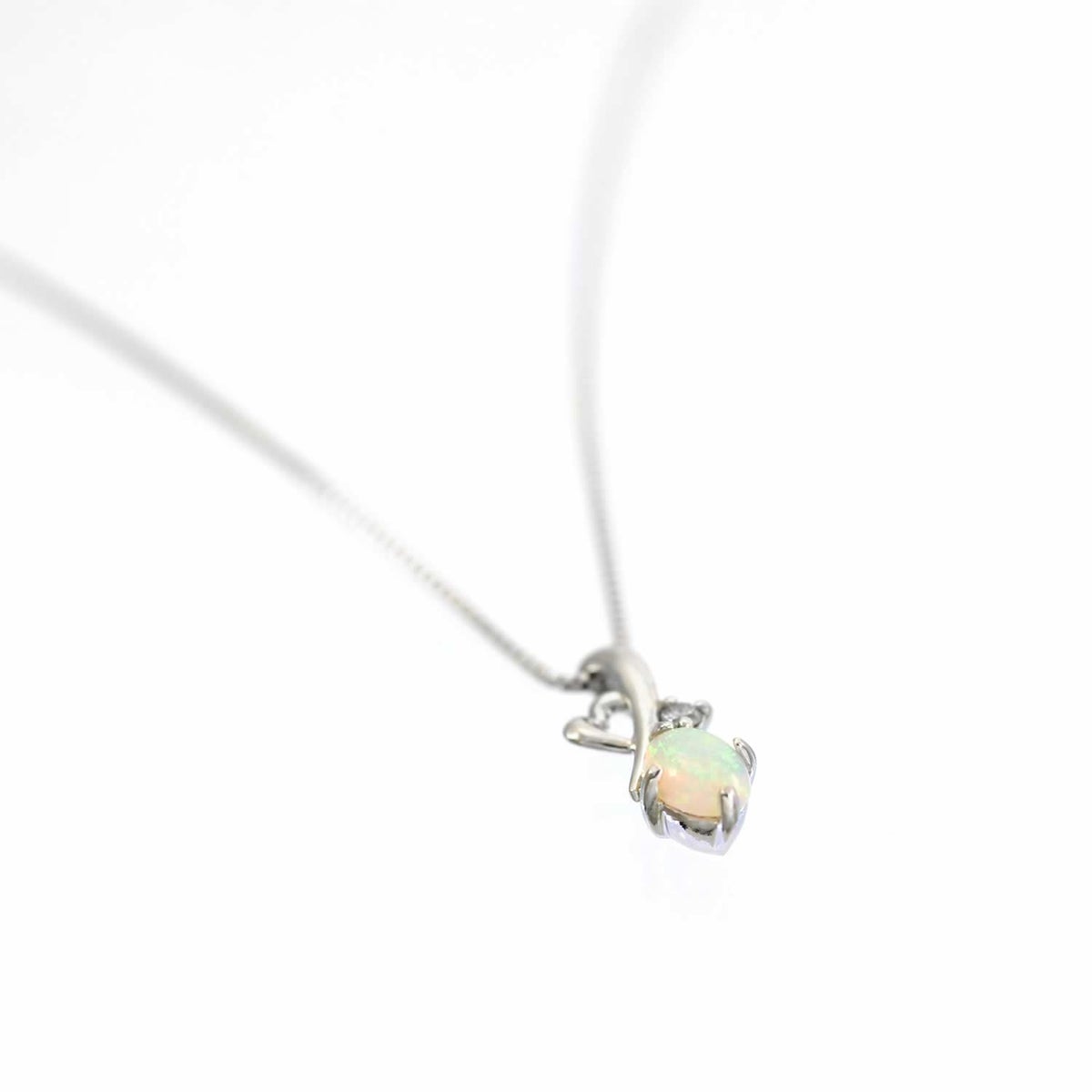 Pt950 オパール＆ダイヤモンド ネックレス 10月誕生石_03