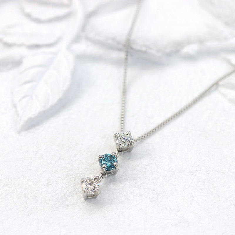 Pt950 ダイヤモンド＆ブルーダイヤモンド ネックレス_02