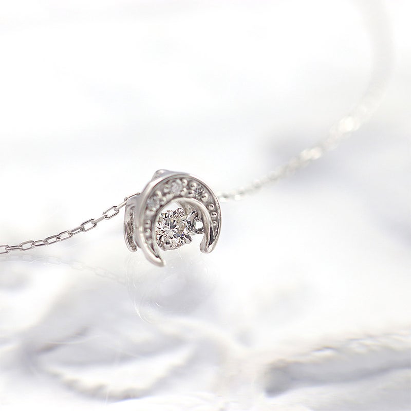 Pt900 三日月 ダンシングストーン ダイヤモンドネックレス_04