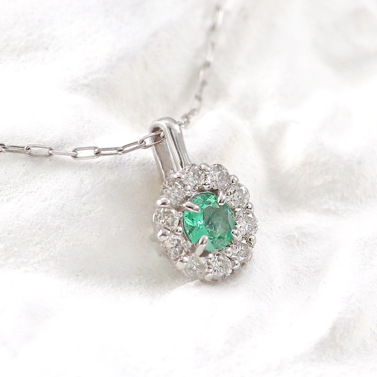 Pt950 ダイヤモンド＆エメラルドネックレス_09