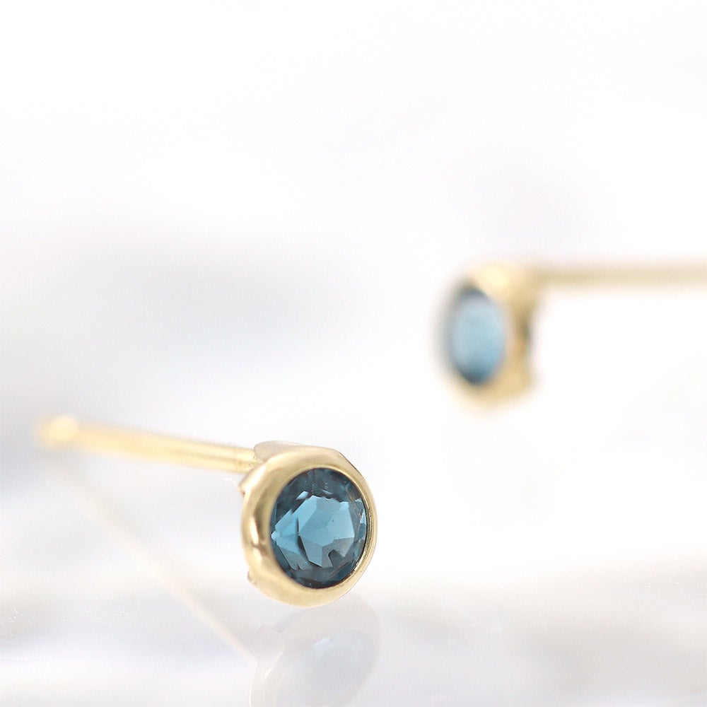 K10YG ロンドンブルートパーズ ピアス 11月の誕生石_03