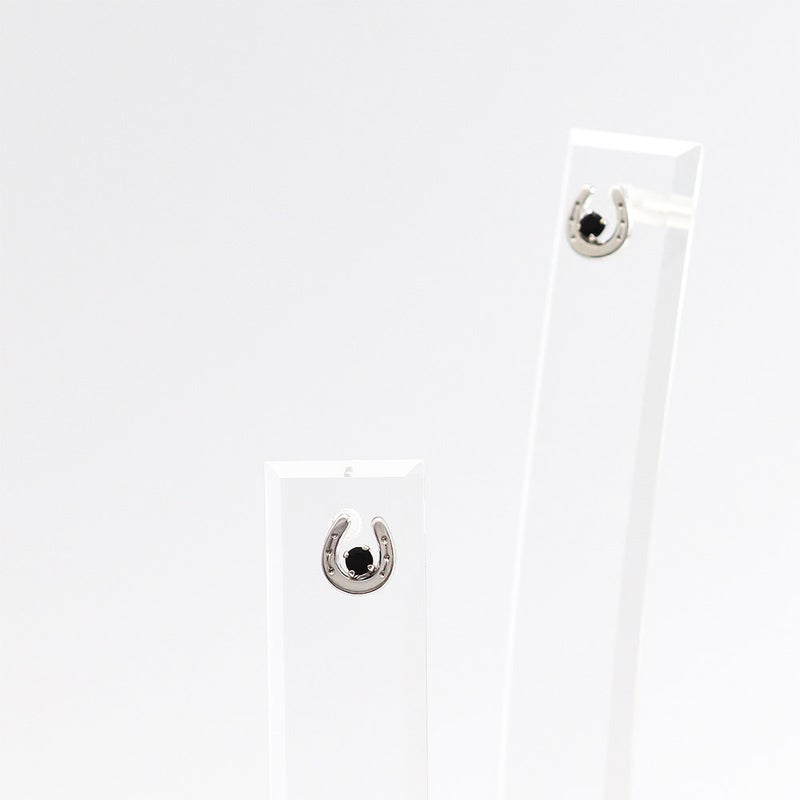 K10WG オニキス 馬蹄（ホースシュー）ピアス_12