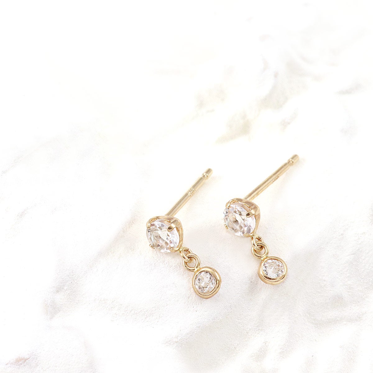 K10YG ホワイトトパーズ ピアス 11月 誕生石_03