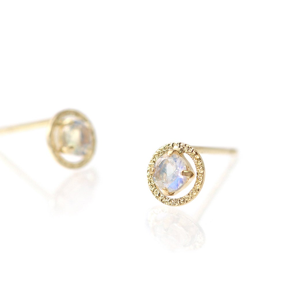 K10YG ロイヤルブルームーンストーン ピアス_12