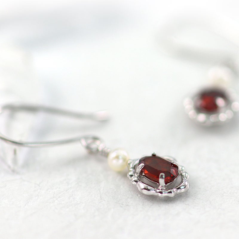 K10WG ガーネット＆淡水真珠 ピアス_03