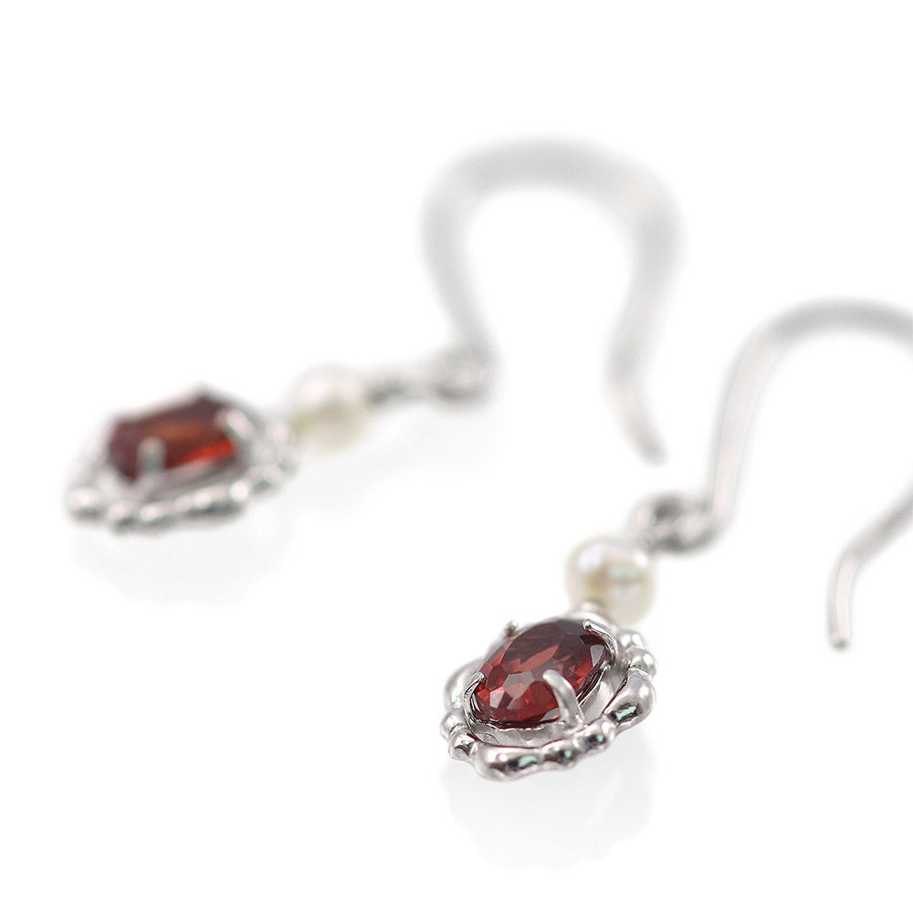 K10WG ガーネット＆淡水真珠 ピアス_04