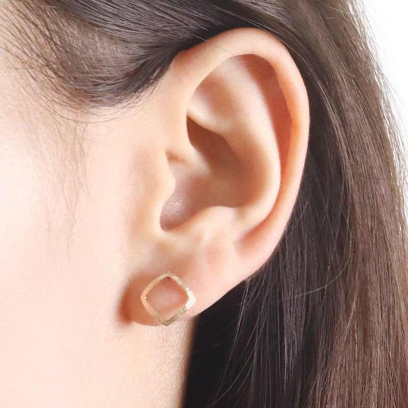 K10YG 菱形モチーフ ピアス_05