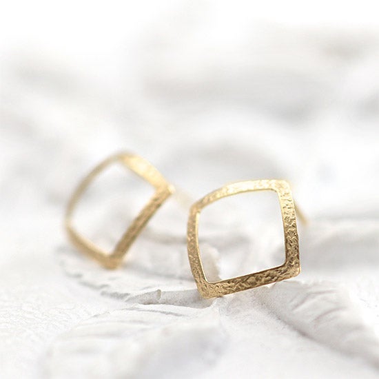 K10YG 菱形モチーフ ピアス_11