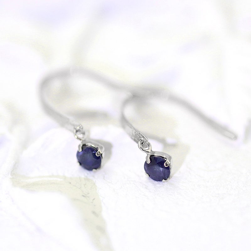 K10WG サファイア フックピアス 9月の誕生石_02