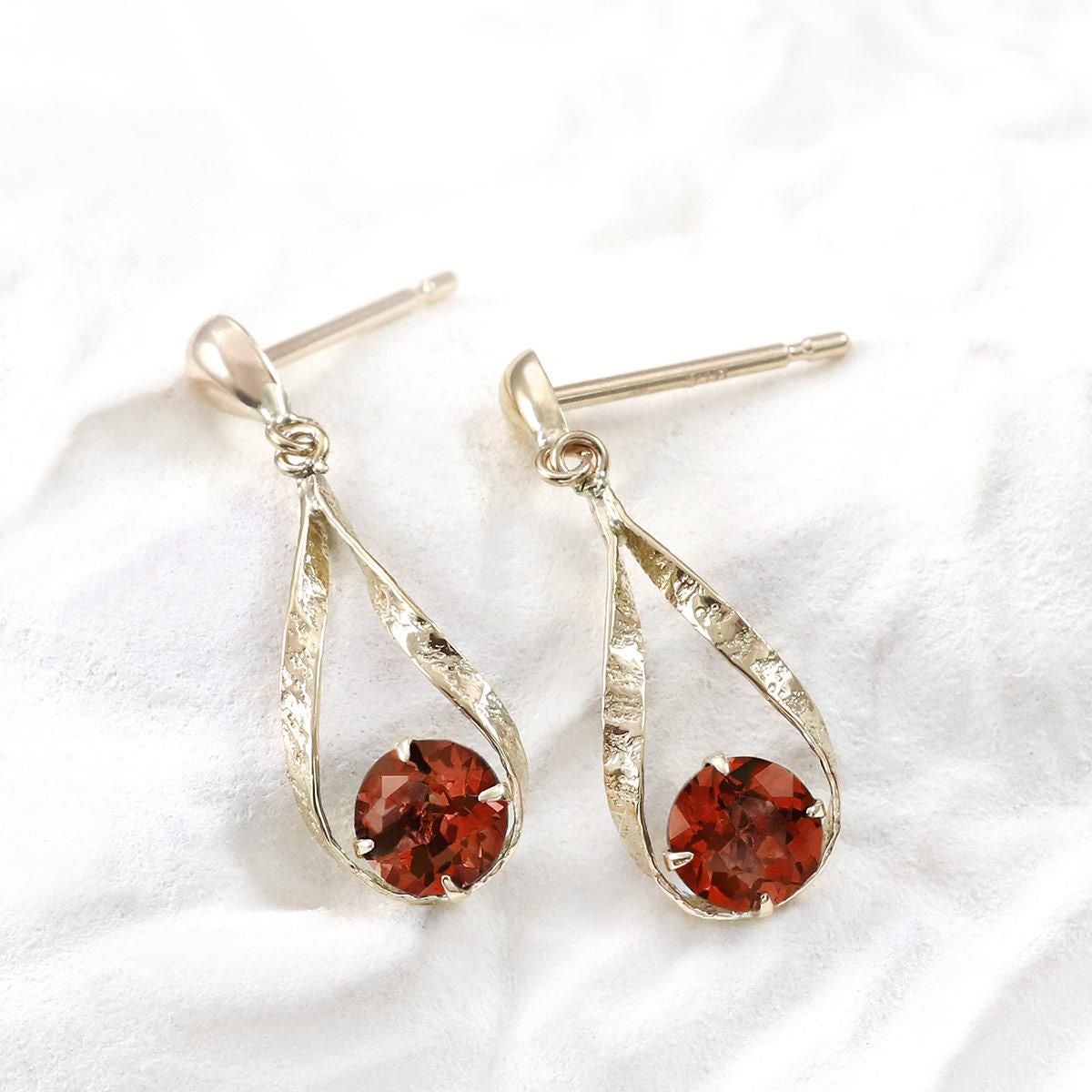 K10YG 雫モチーフ ガーネットピアス_02