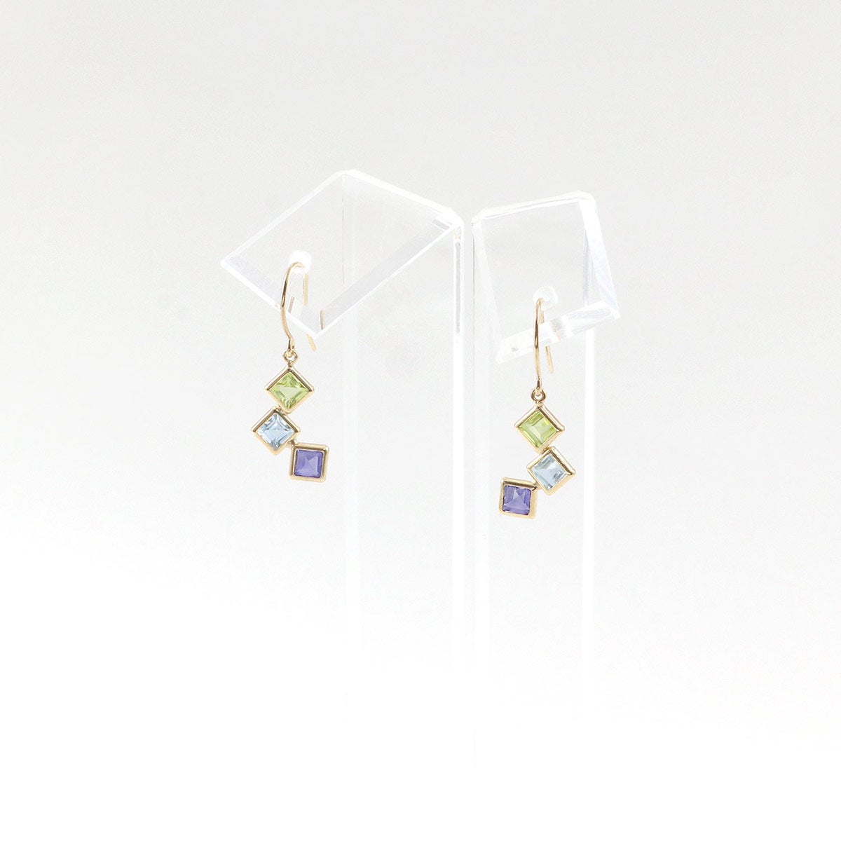 K10YG ペリドット＆スカイブルートパーズ＆アイオライト フックピアス_09