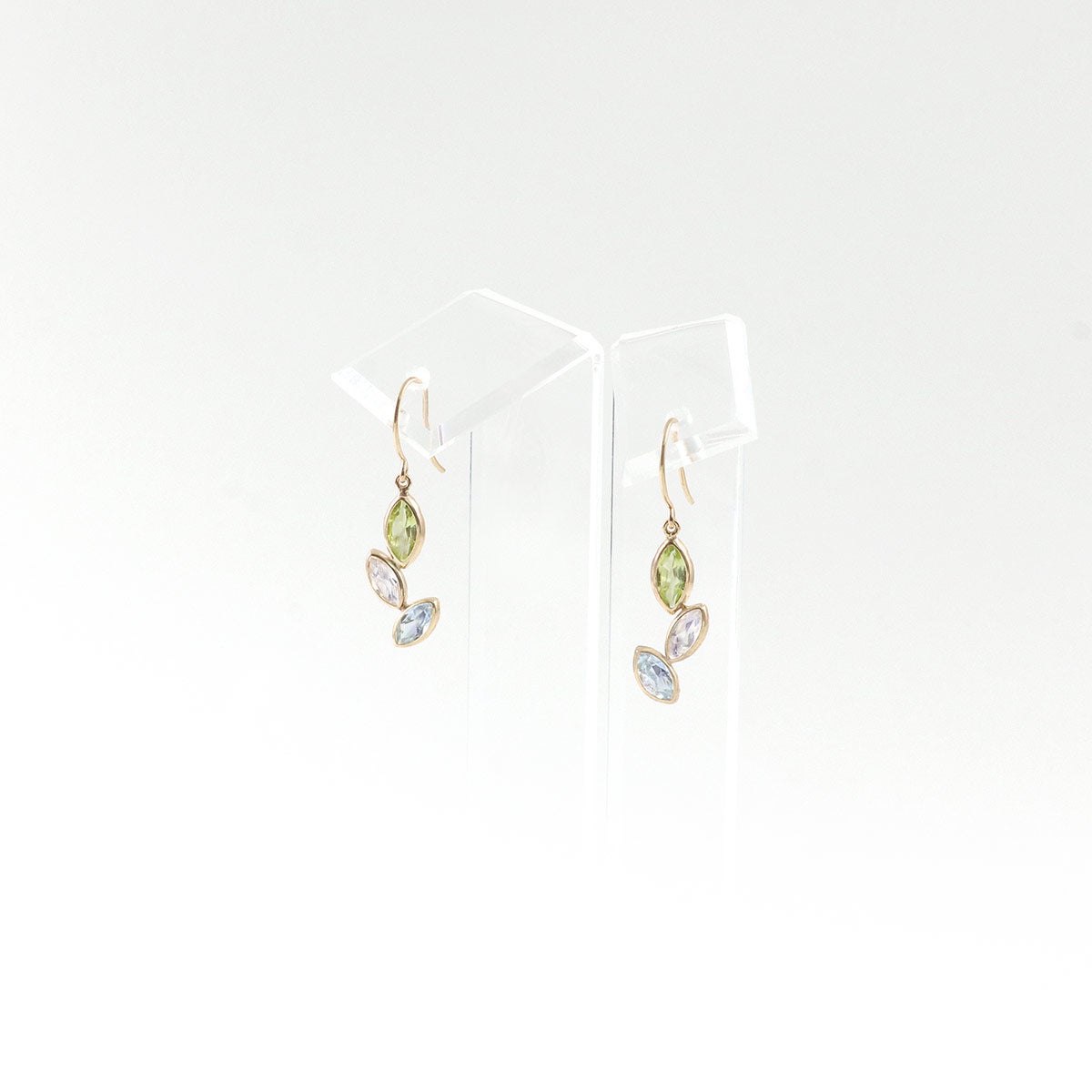 K10YG ペリドット＆ブルームーンストーン＆スカイブルートパーズ フックピアス_09