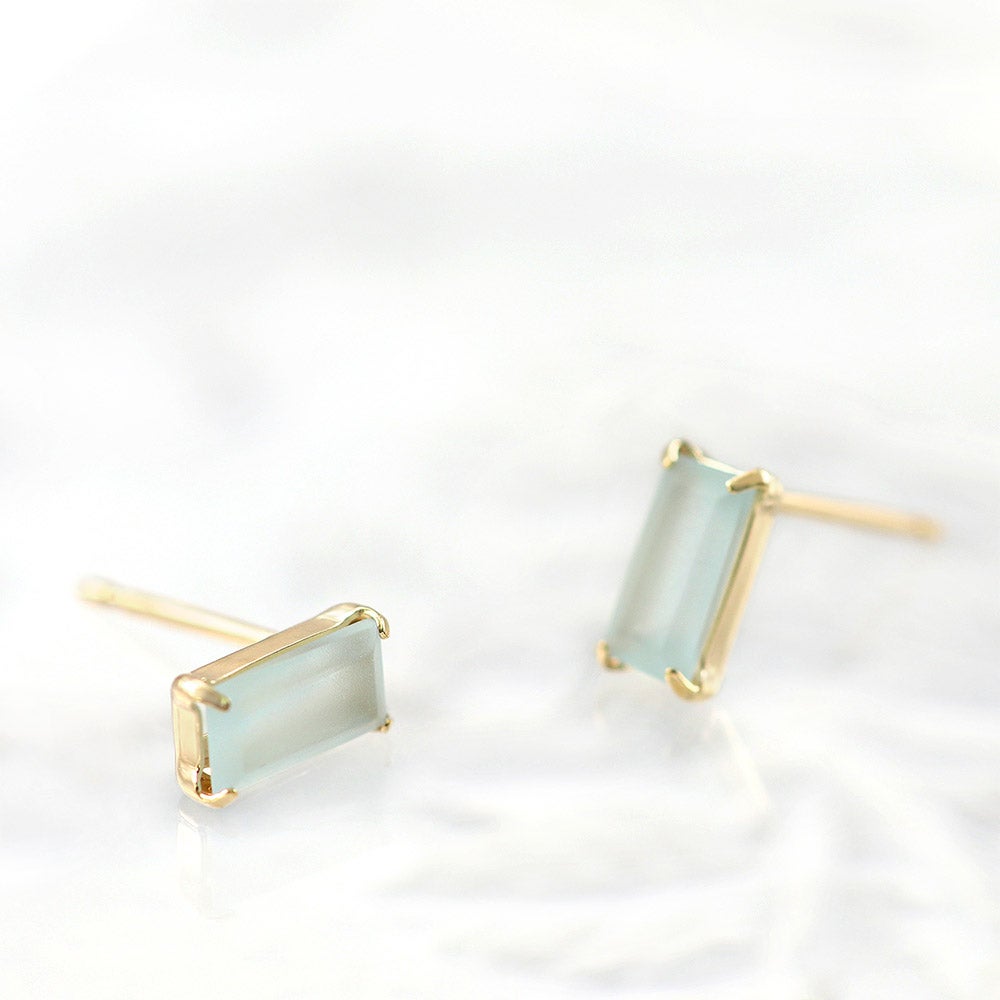 K10YG スカイブルートパーズ ピアス 11月の誕生石_03