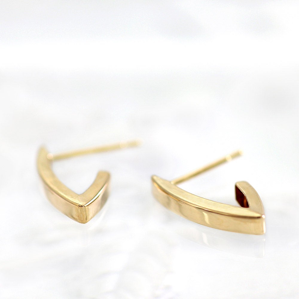 K10YG V字 ピアス_12