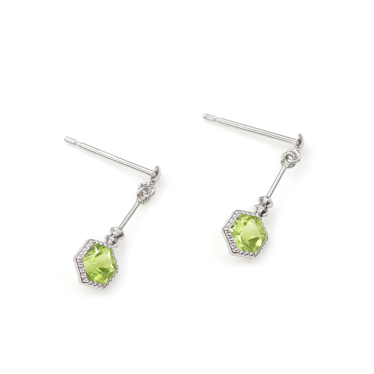 K10WG ペリドット 六角形ピアス_03