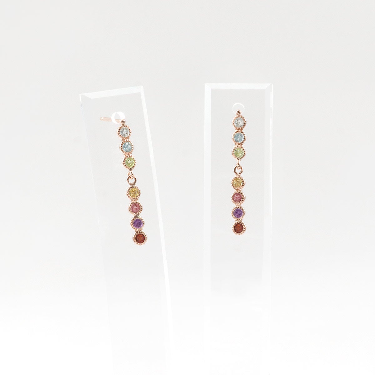 K10PG マルチストーン アミュレットピアス_03