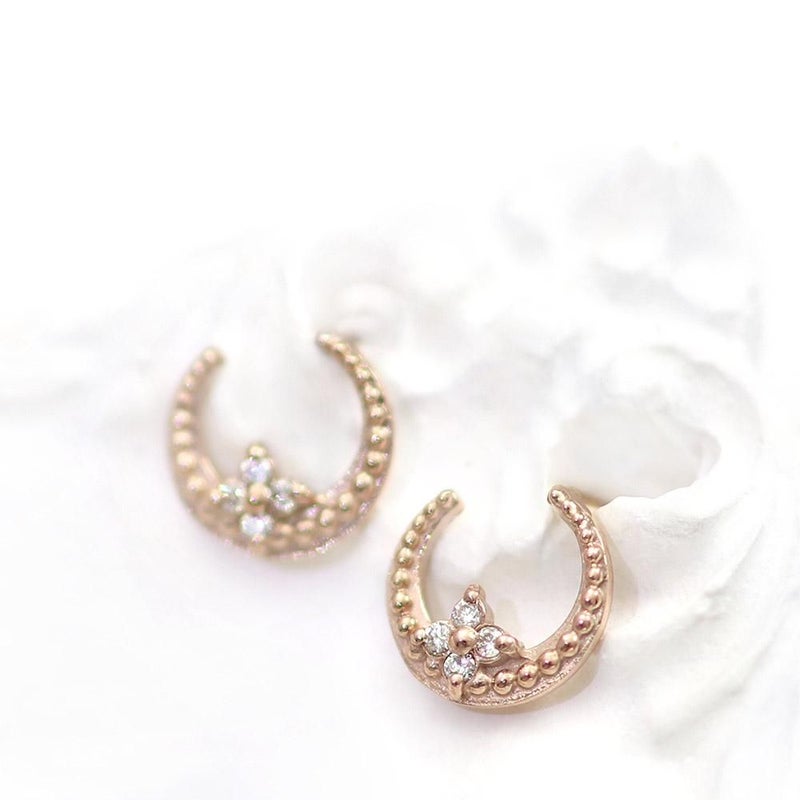 K10 ダイヤモンド 三日月ピアス_02