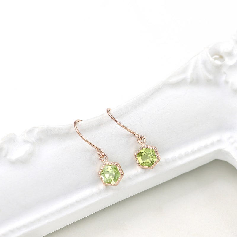 K10PG ペリドット 六角形フックピアス_03