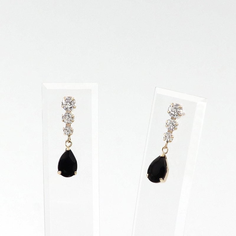 K10YG キュービックジルコニア＆オニキスピアス_03