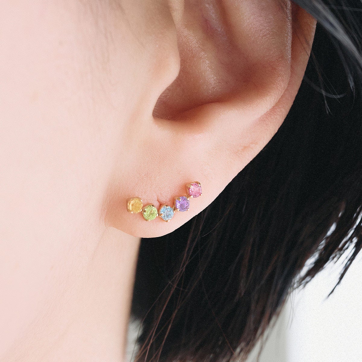 10金イエローゴールド マルチストーンピアス