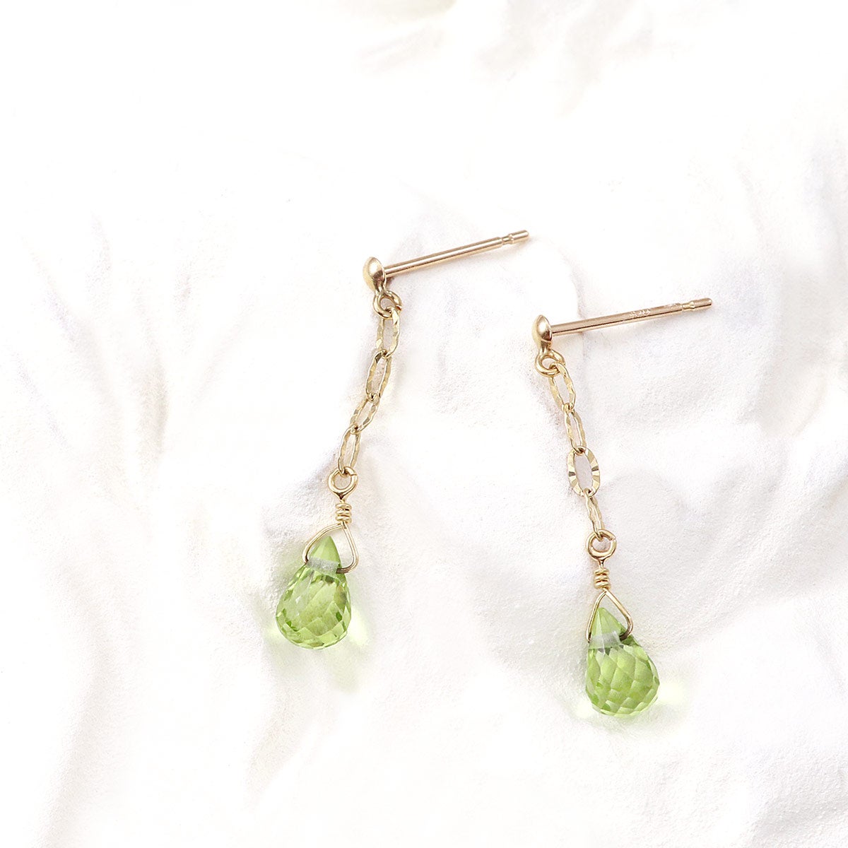 K10YG ペリドット ティアドロップ ピアス_02