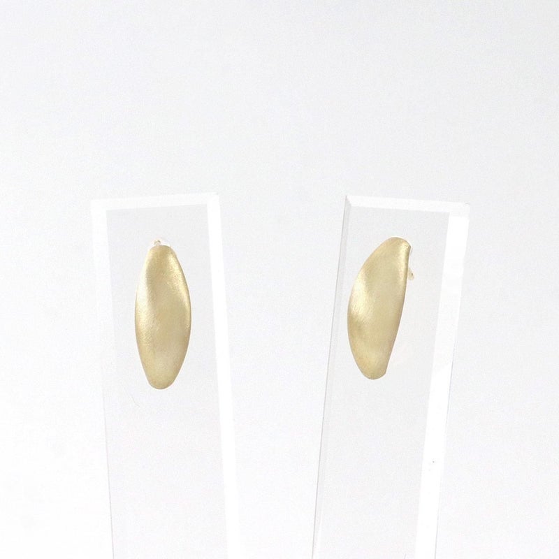 K10YG 楕円型モチーフ ピアス_03