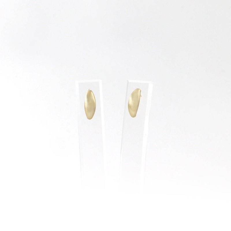 K10YG 楕円型モチーフ ピアス_10