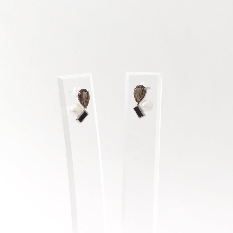 K10WG スモーキークォーツ&淡水真珠＆オニキス ピアス_09