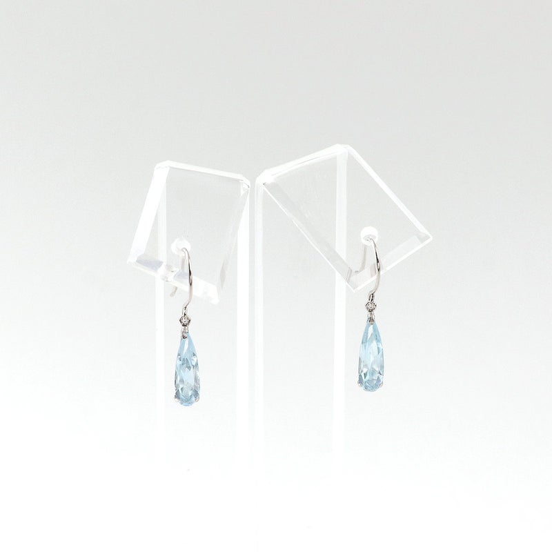 K10WG スカイブルートパーズ フックピアス 11月 誕生石_03