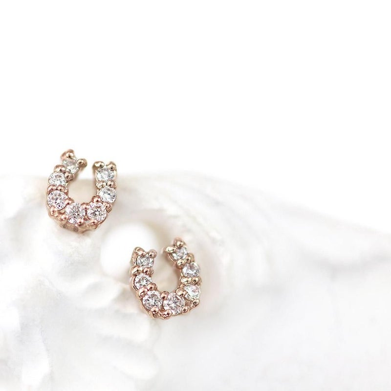 K10 ダイヤモンド 馬蹄（ホースシュー）ピアス_05