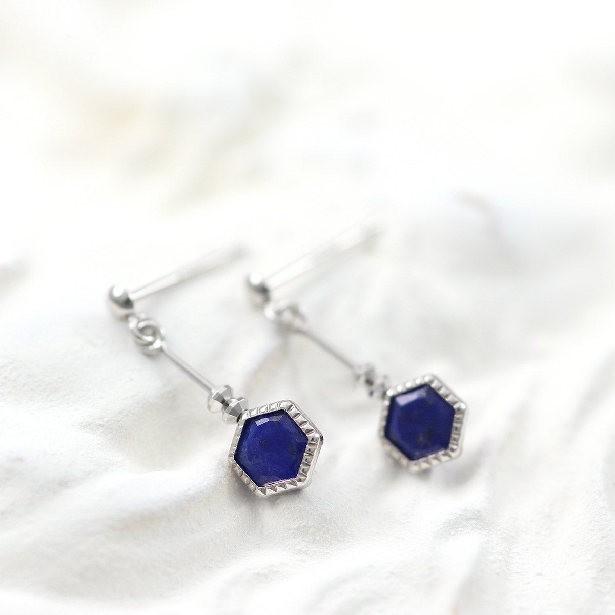 K10WG ラピスラズリ 六角形ピアス_02