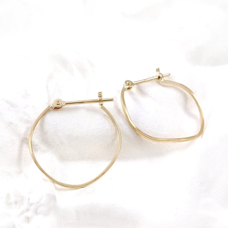 K10YG ウェーブフープピアス_02