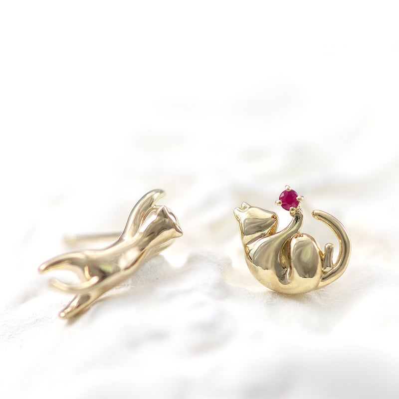 K10YG ルビー 猫ピアス_09