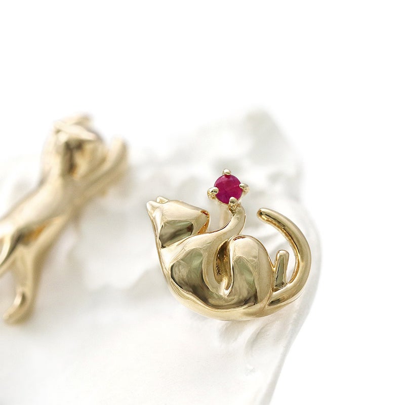 K10YG ルビー 猫ピアス_10