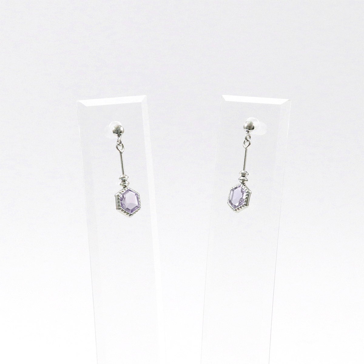 K10WG ライトアメジスト 六角形ピアス_10