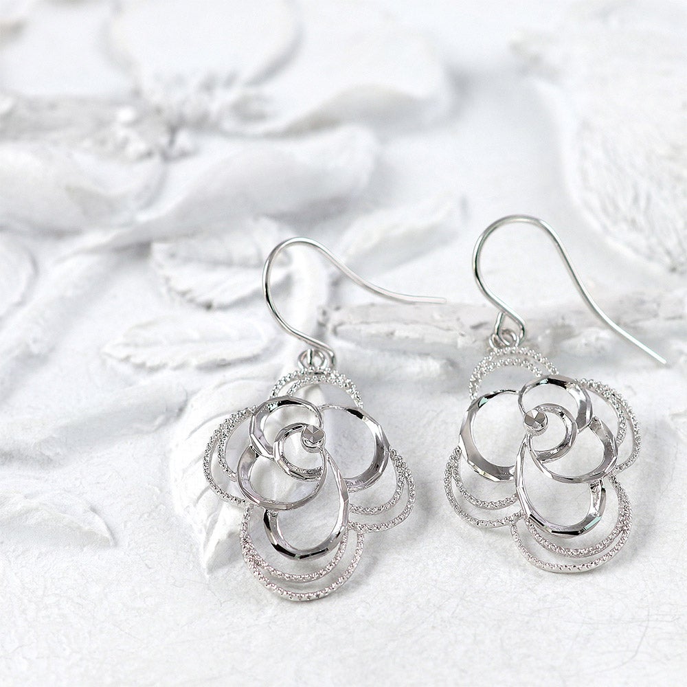 K14WG フラワー フックピアス_02