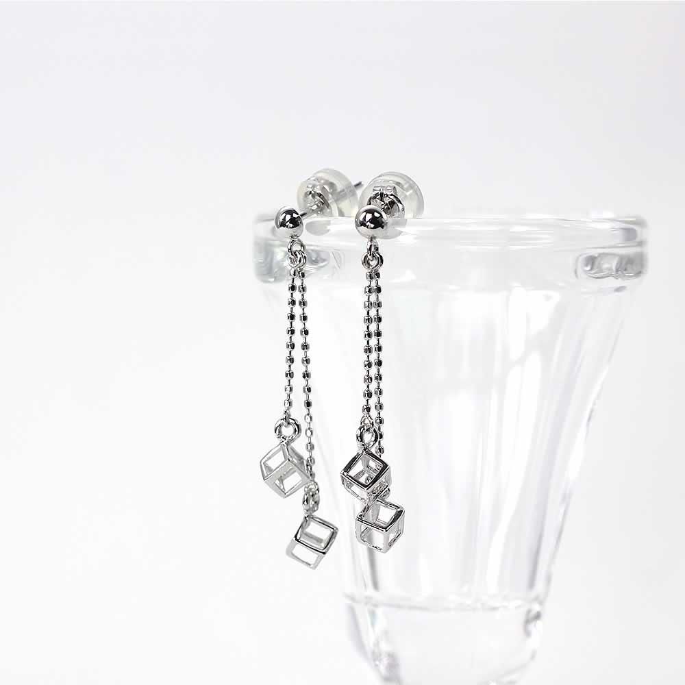 K14WG キューブ ロングピアス_02