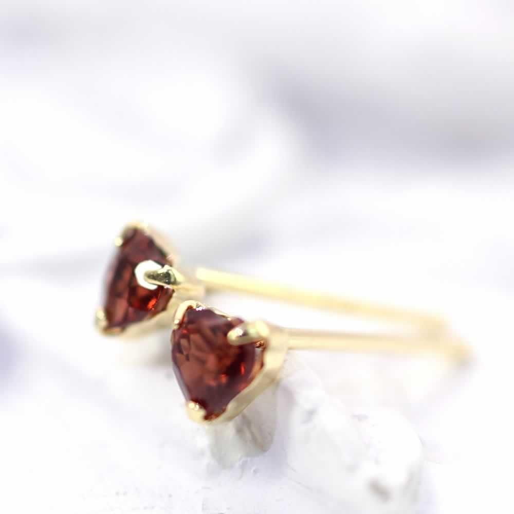 K18YG ガーネット ハートピアス_03