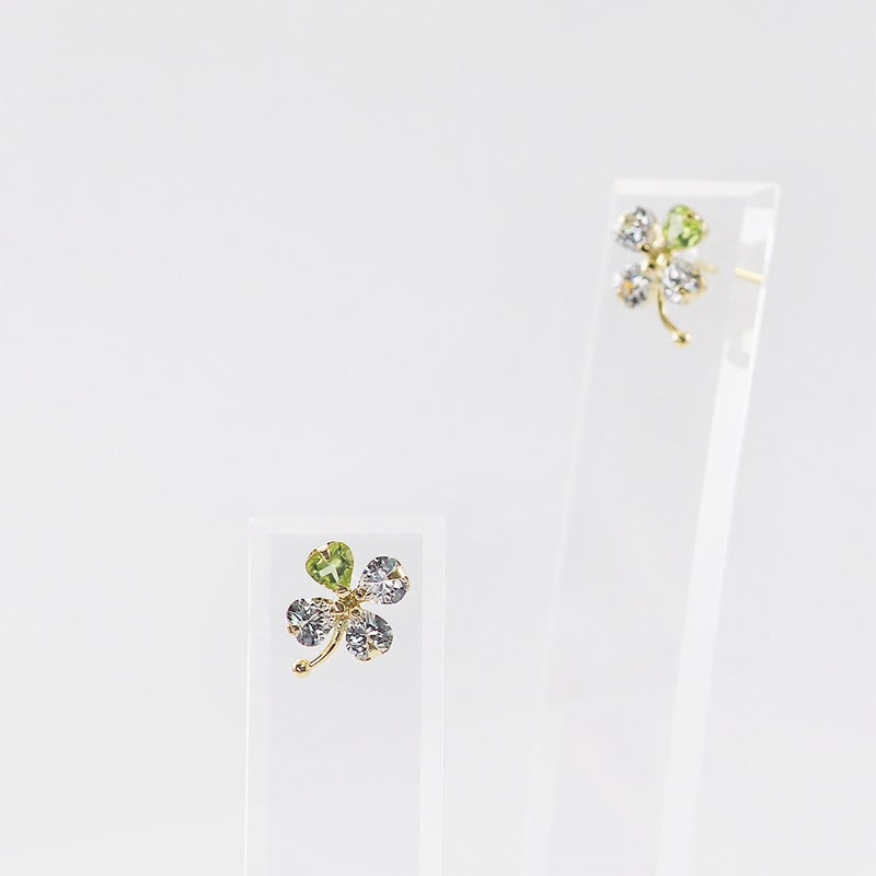K18YG ペリドット 四つ葉 ピアス_11