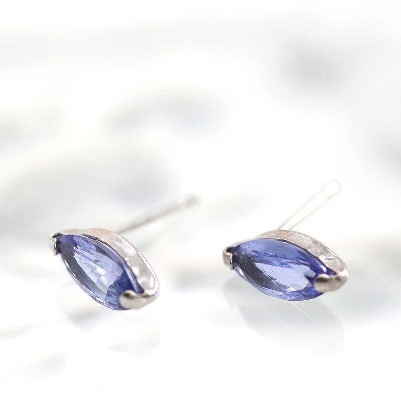 K18WG タンザナイト ピアス_03