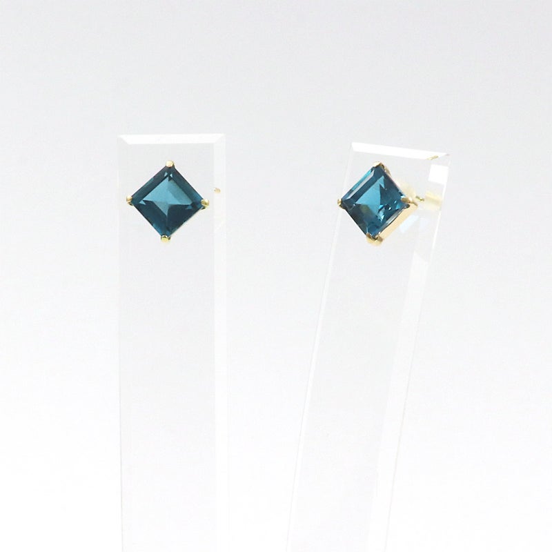 K18YG ロンドンブルートパーズ ひし形ピアス 11月誕生石_09