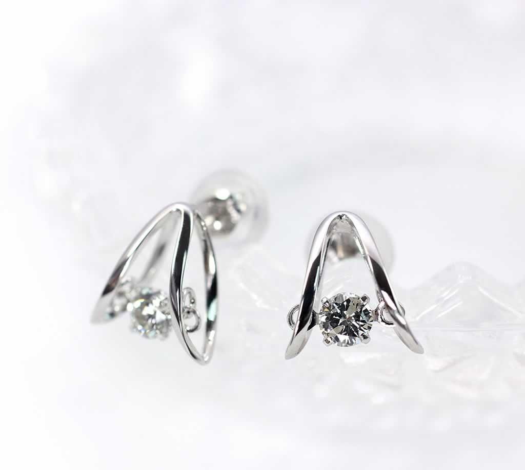 K18WG ダンシングストーン ダイヤモンドピアス_03