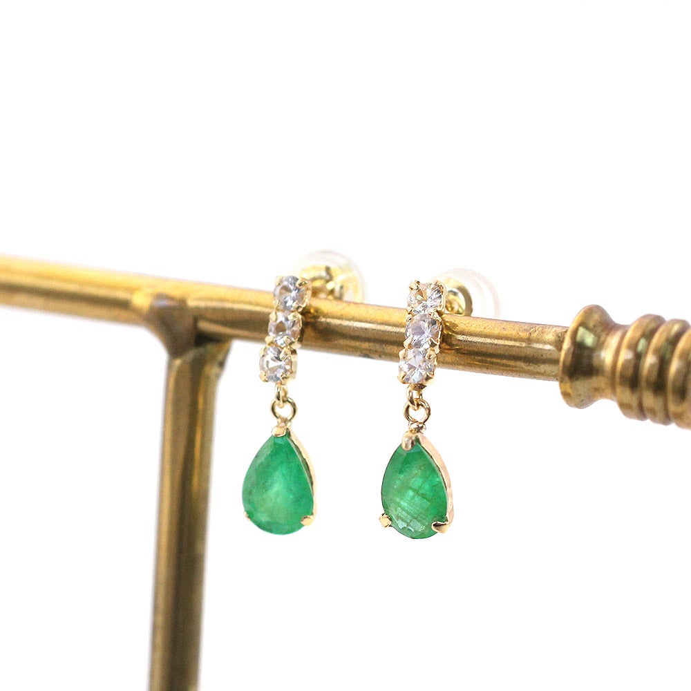K18YG エメラルド＆ホワイトサファイア ピアス 9月誕生石_02